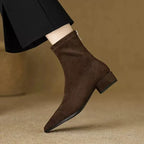 Delfina | Botas de Ante con Punta Fina y Tacón Bajo