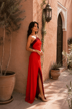Elisa™ | Vestido largo con escote al cuello y abertura
