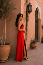 Elisa™ | Vestido largo con escote al cuello y abertura