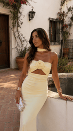 Silvia™ | Vestido largo con adorno de rosa
